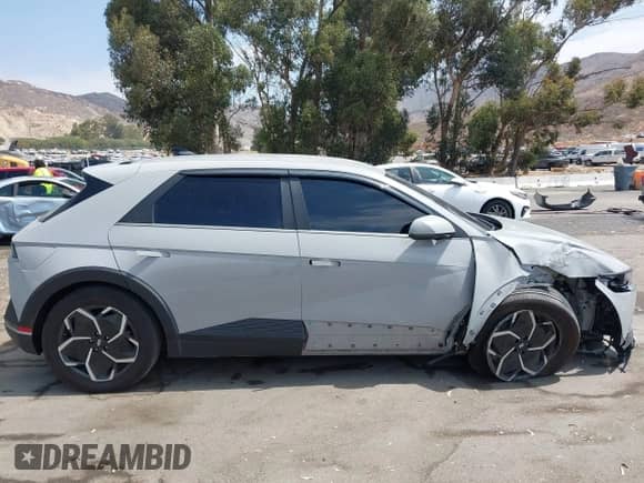 2022 Hyundai Ioniq 5 SE с VIN KM8KMDAF6NU077071, выставлен на аукционе IAAI как лот 42791647 с пробегом 94 234 миль миль и . История ставок и продаж доступна на DreamBid. Изображение 13.