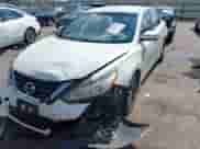 2016 Nissan Altima SV z VIN 1N4AL3AP2GC164275, wystawiony jako IAAI lot #42982169 z przebiegiem 110 577 mil mil oraz . Historia ofert i sprzedaży dostępna na DreamBid. Obrazek 2.