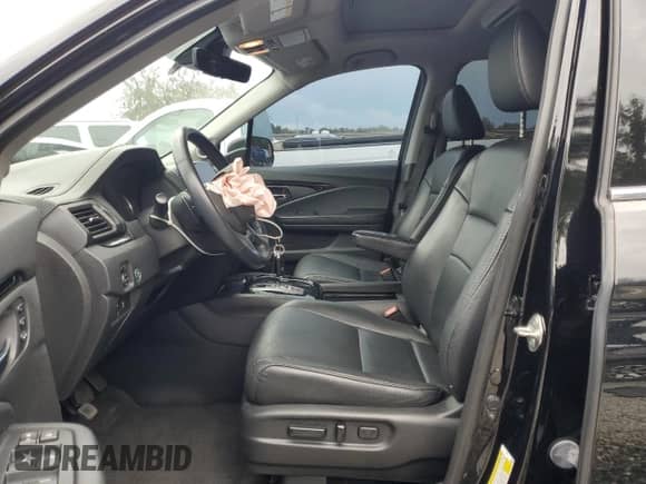 2019 Honda Pilot Touring 8-Passenger z VIN 5FNYF5H96KB013731, wystawiony jako Copart lot #80255845 z przebiegiem 101 024 mil mil oraz Czysty tytuł • Clean title. Historia ofert i sprzedaży dostępna na DreamBid. Obrazek 7.