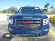 2017 GMC Sierra 1500 z VIN 1GTV2LEC4HZ381265, wystawiony jako IAAI lot #43525619 z przebiegiem 129 726 mil mil oraz . Historia ofert i sprzedaży dostępna na DreamBid. Obrazek 6.