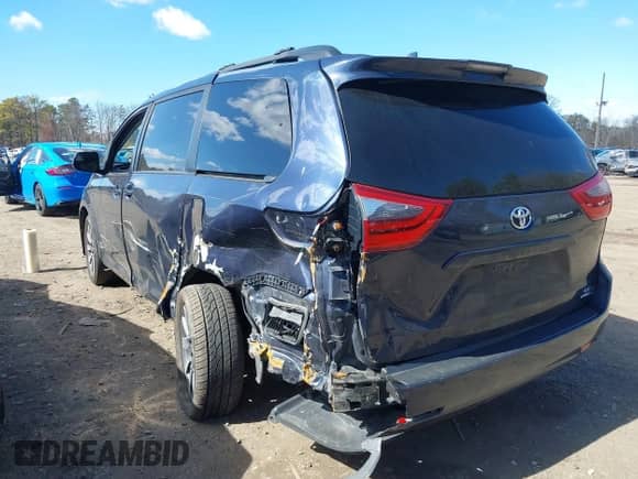2020 Toyota Sienna LE with VIN 5TDJZ3DC4LS237544, listed as a IAAI auction lot 41701471 with 109,133 mi miles and . Bid and sale history available at DreamBid. Image 3.