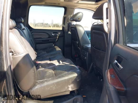 2007 Cadillac Escalade EXT with VIN 3GYFK62807G270873, listed as a IAAI auction lot 41885685 with 183,995 mi miles and . Bid and sale history available at DreamBid. Image 8.