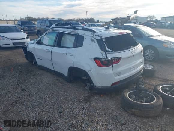 2024 Jeep Compass Latitude Lux с VIN 3C4NJDFN3RT143876, выставлен на аукционе IAAI как лот 41315773 с пробегом Не указан миль и . История ставок и продаж доступна на DreamBid. Изображение 3.