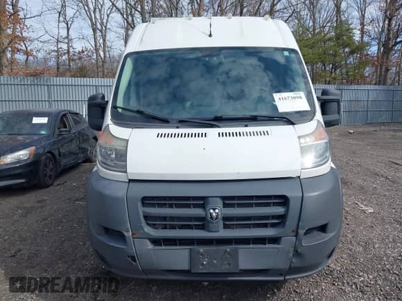 2014 Ram ProMaster Cargo z VIN 3C6TRVBG3EE105518, wystawiony jako IAAI lot #41673098 z przebiegiem 201 978 mil mil oraz . Historia ofert i sprzedaży dostępna na DreamBid. Obrazek 12.