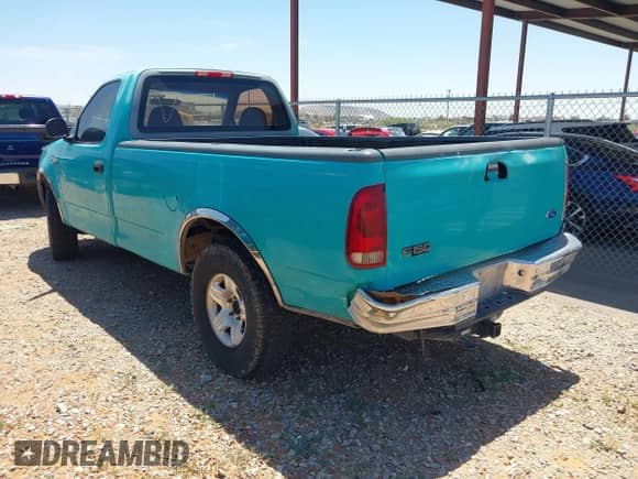 1997 Ford F-150 с VIN 1FTDF17W4VKC36310, выставлен на аукционе IAAI как лот 42888972 с пробегом 336 420 миль миль и . История ставок и продаж доступна на DreamBid. Изображение 3.