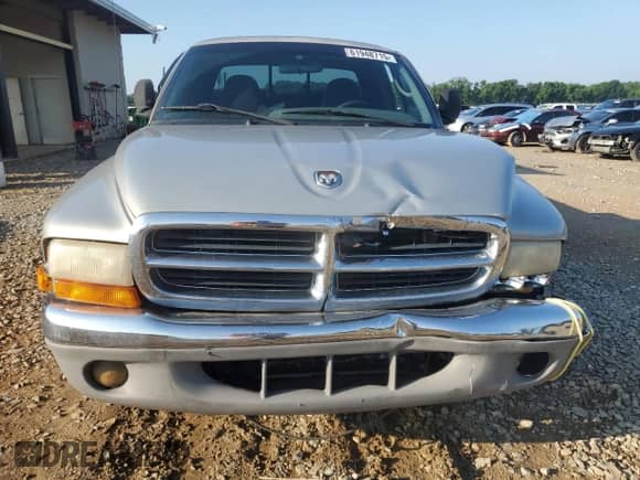 2000 Dodge Dakota z VIN 1B7GL22XXYS620835, wystawiony jako Copart lot #61948715 z przebiegiem 186 850 mil mil oraz Szkoda całkowita • Salvage title. Historia ofert i sprzedaży dostępna na DreamBid. Obrazek 5.