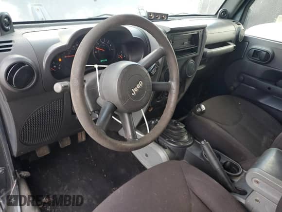 2008 Jeep Wrangler X с VIN 1J4FA24158L617100, выставлен на аукционе Copart как лот 84772785 с пробегом 124 114 миль миль и Чистый • Clean title. История ставок и продаж доступна на DreamBid. Изображение 8.