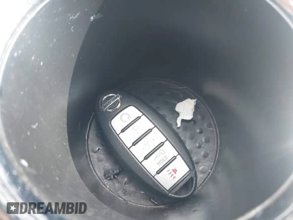 2014 Nissan Pathfinder Platinum with VIN 5N1AR2MN4EC679851, listed as a IAAI auction lot 42322007 with 202,323 mi miles and . Bid and sale history available at DreamBid. Image 11.