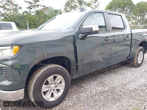 2025 Chevrolet Silverado 1500 LT z VIN 3GCPACED4SG205540, wystawiony jako IAAI lot #43566225 z przebiegiem 32 816 mil mil oraz . Historia ofert i sprzedaży dostępna na DreamBid. Obrazek 6.