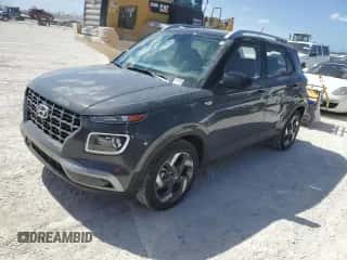 2024 Hyundai Venue SEL with VIN KMHRC8A38RU300943, listed as a Copart auction lot 76299944 with 2,299 mi miles and Salvage title. Bid and sale history available at DreamBid. Image 1.