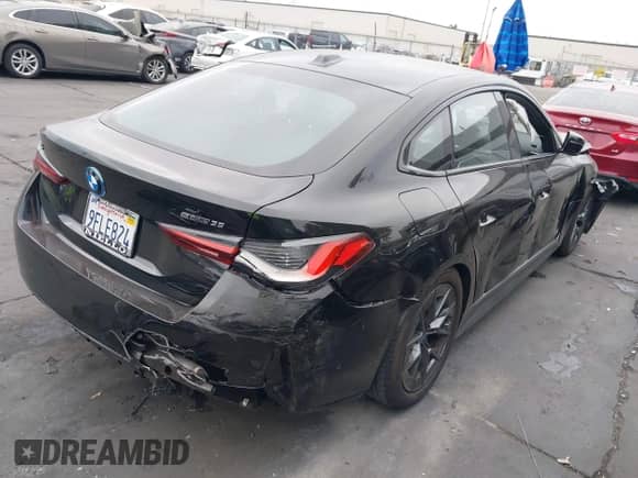 2023 BMW i4 eDrive35 с VIN WBY43AW09PFP59452, выставлен на аукционе IAAI как лот 42500104 с пробегом 19 261 миль миль и . История ставок и продаж доступна на DreamBid. Изображение 4.