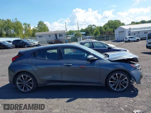 2020 Hyundai Veloster 2.0 с VIN KMHTG6AF2LU031533, выставлен на аукционе IAAI как лот 43095745 с пробегом 55 828 миль миль и . История ставок и продаж доступна на DreamBid. Изображение 13.