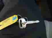 1994 Toyota Camry LE z VIN 4T1SK12EXRU374215, wystawiony jako IAAI lot #41581093 z przebiegiem 80 397 mil mil oraz . Historia ofert i sprzedaży dostępna na DreamBid. Obrazek 11.