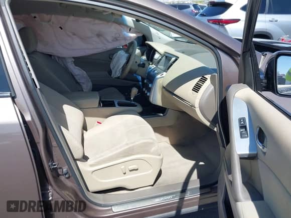 2014 Nissan Murano S с VIN JN8AZ1MU0EW410156, выставлен на аукционе IAAI как лот 42533813 с пробегом Не указан миль и . История ставок и продаж доступна на DreamBid. Изображение 5.