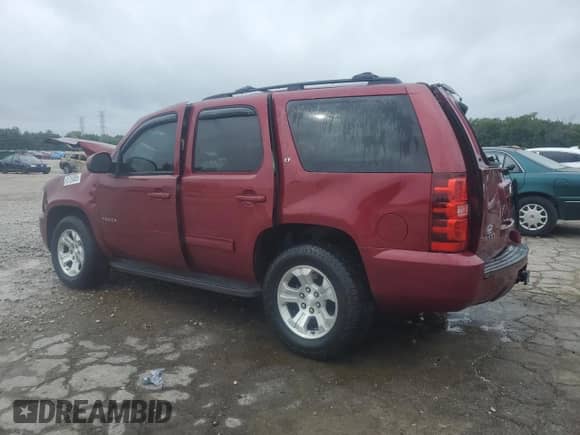2010 Chevrolet Tahoe LT с VIN 1GNUKBE02AR138062, выставлен на аукционе Copart как лот 83755065 с пробегом 182 362 миль миль и Списание • Salvage title. История ставок и продаж доступна на DreamBid. Изображение 2.