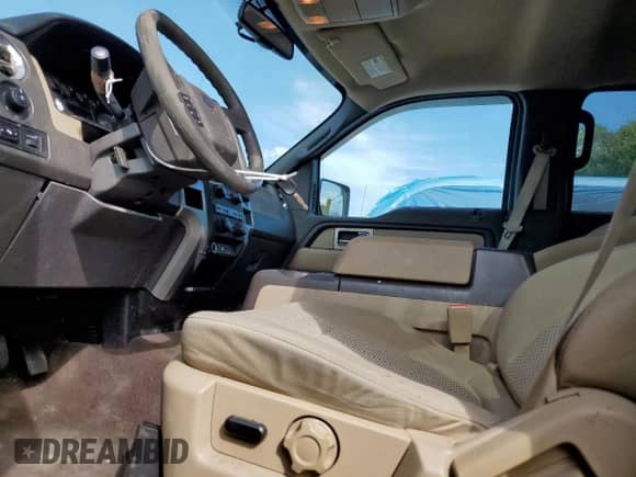 2010 Ford F-150 XL с VIN 1FTFW1EV6AKB83655, выставлен на аукционе Copart как лот 83856635 с пробегом 177 707 миль миль и Чистый • Clean title. История ставок и продаж доступна на DreamBid. Изображение 7.