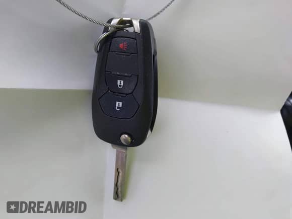 2020 Chevrolet Trax LS z VIN 3GNCJKSB3LL211700, wystawiony jako IAAI lot #42544554 z przebiegiem 71 663 mil mil oraz . Historia ofert i sprzedaży dostępna na DreamBid. Obrazek 11.