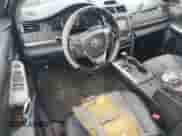 2013 Toyota Camry SE z VIN 4T1BF1FK9DU693943, wystawiony jako Copart lot #82423845 z przebiegiem 357 152 mil mil oraz Szkoda całkowita • Salvage title. Historia ofert i sprzedaży dostępna na DreamBid. Obrazek 8.