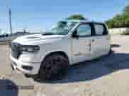 2022 Ram 1500 Laramie z VIN 1C6SRFJT2NN474835, wystawiony jako Copart lot #81035545 z przebiegiem 45 483 mil mil oraz Nie do naprawy • Non repairable. Historia ofert i sprzedaży dostępna na DreamBid. Obrazek 1.