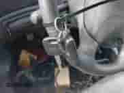 2002 Ford Mustang GT Deluxe z VIN 1FAFP42XX2F223692, wystawiony jako IAAI lot #43545511 z przebiegiem 108 174 mil mil oraz . Historia ofert i sprzedaży dostępna na DreamBid. Obrazek 11.