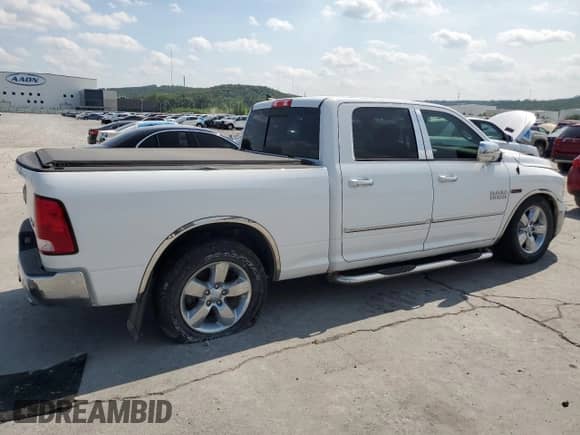 2016 Ram 1500 Outdoorsman z VIN 1C6RR7TM4GS235026, wystawiony jako Copart lot #67929615 z przebiegiem 127 336 mil mil oraz Czysty tytuł • Clean title. Historia ofert i sprzedaży dostępna na DreamBid. Obrazek 3.