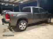 2007 GMC Sierra 1500 z VIN 2GTEK13Y771598951, wystawiony jako Copart lot #42425705 z przebiegiem 260 348 mil mil oraz Szkoda całkowita • Salvage title. Historia ofert i sprzedaży dostępna na DreamBid. Obrazek 3.