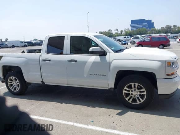 2017 Chevrolet Silverado 1500 Custom с VIN 1GCRCPEH8HZ229667, выставлен на аукционе IAAI как лот 42609687 с пробегом 126 010 миль миль и . История ставок и продаж доступна на DreamBid. Изображение 14.
