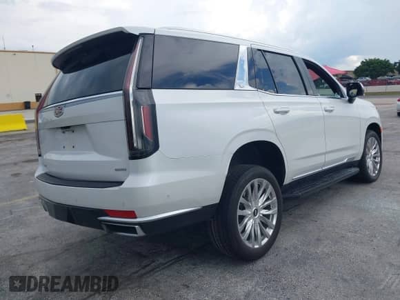 2024 Cadillac Escalade RWD Premium Luxury с VIN 1GYS3BKL6RR273529, выставлен на аукционе IAAI как лот 43174962 с пробегом 42 107 миль миль и . История ставок и продаж доступна на DreamBid. Изображение 4.
