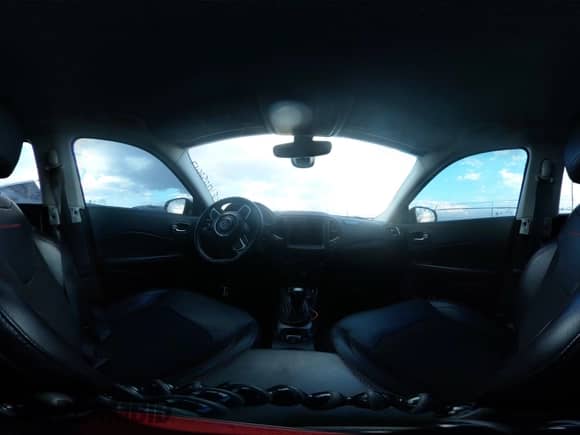 2020 Jeep Compass Trailhawk с VIN 3C4NJDDB0LT111645, выставлен на аукционе IAAI как лот 43052617 с пробегом 64 504 миль миль и . История ставок и продаж доступна на DreamBid. Изображение 18.