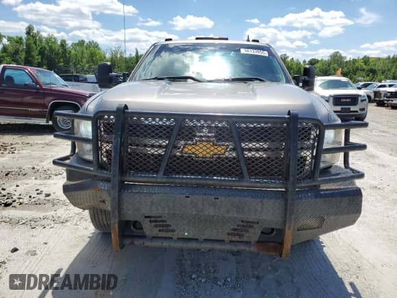 2013 Chevrolet Silverado 3500HD LTZ with VIN 1GC4K1C85DF245818, listed as a Copart auction lot 56133955 with 288,943 mi miles and Clean title. Bid and sale history available at DreamBid. Image 5.