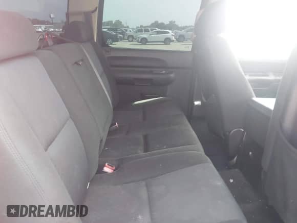 2011 Chevrolet Silverado 1500 LT с VIN 3GCPCSEA7BG118645, выставлен на аукционе IAAI как лот 42615384 с пробегом 214 419 миль миль и . История ставок и продаж доступна на DreamBid. Изображение 8.