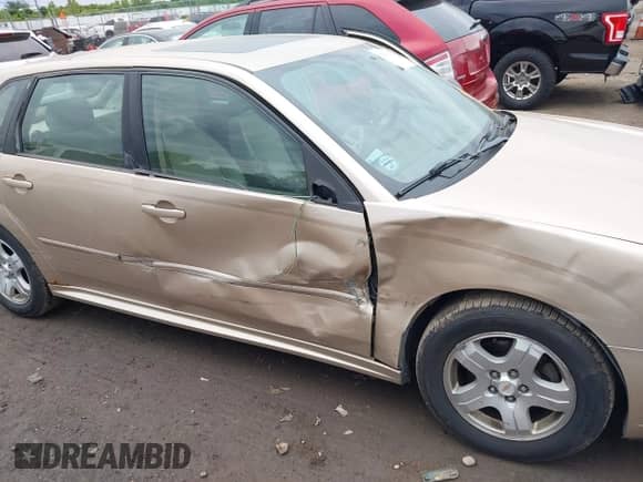 2004 Chevrolet Malibu Maxx LT с VIN 1G1ZU64864F191272, выставлен на аукционе IAAI как лот 42380276 с пробегом 324 195 миль миль и . История ставок и продаж доступна на DreamBid. Изображение 6.