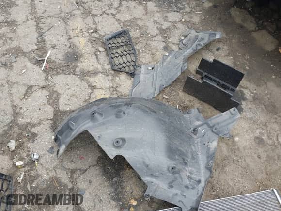 2022 BMW M3 with VIN WBS53AY03NFL94517, listed as a IAAI auction lot 42026142 with 96,679 mi miles and . Bid and sale history available at DreamBid. Image 20.