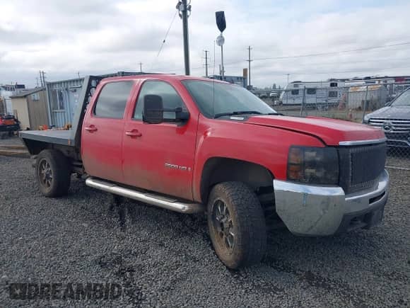 2007 Chevrolet Silverado 2500HD 1LT с VIN 1GCHK23657F550035, выставлен на аукционе IAAI как лот 43150305 с пробегом 165 153 миль миль и . История ставок и продаж доступна на DreamBid. Изображение 1.