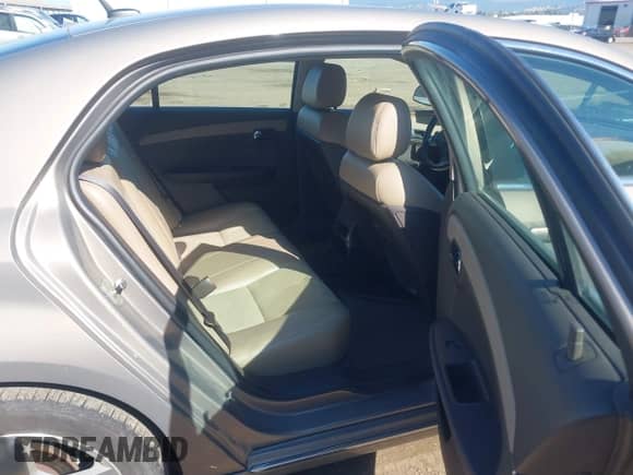 2008 Chevrolet Malibu 2LT с VIN 1G1ZJ57788F263116, выставлен на аукционе IAAI как лот 43043542 с пробегом 133 719 миль миль и . История ставок и продаж доступна на DreamBid. Изображение 8.