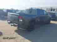 2022 Ram 1500 Big Horn z VIN 1C6RREFT2NN291520, wystawiony jako IAAI lot #42669777 z przebiegiem 31 697 mil mil oraz . Historia ofert i sprzedaży dostępna na DreamBid. Obrazek 4.