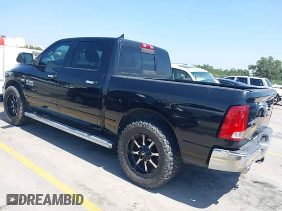2015 Ram 1500 Outdoorsman с VIN 1C6RR6LT1FS554349, выставлен на аукционе IAAI как лот 42269573 с пробегом 177 281 миль миль и . История ставок и продаж доступна на DreamBid. Изображение 3.