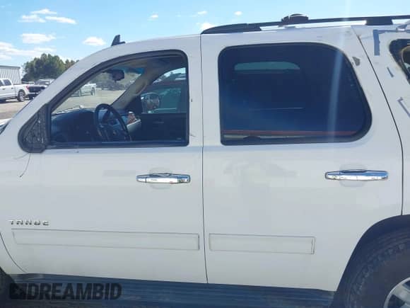 2012 Chevrolet Tahoe LS с VIN 1GNSCAE09CR289823, выставлен на аукционе IAAI как лот 40632668 с пробегом 232 951 миль миль и . История ставок и продаж доступна на DreamBid. Изображение 14.