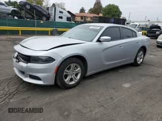 2022 Dodge Charger SXT z VIN 2C3CDXBG7NH161389, wystawiony jako Copart lot #71915465 z przebiegiem 69 005 mil mil oraz Szkoda całkowita • Salvage title. Historia ofert i sprzedaży dostępna na DreamBid. Obrazek 1.
