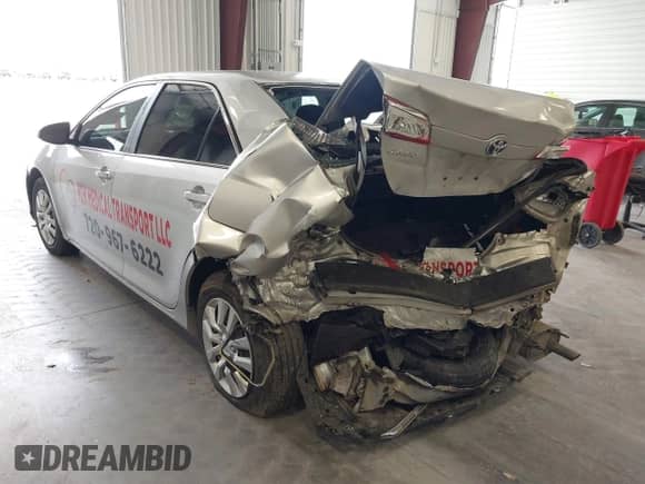 2013 Toyota Camry LE z VIN 4T1BD1FK8DU064728, wystawiony jako IAAI lot #42398146 z przebiegiem 100 867 mil mil oraz . Historia ofert i sprzedaży dostępna na DreamBid. Obrazek 3.