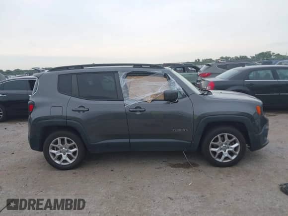 2017 Jeep Renegade Latitude с VIN ZACCJABB2HPG41882, выставлен на аукционе IAAI как лот 42461752 с пробегом 68 426 миль миль и . История ставок и продаж доступна на DreamBid. Изображение 13.