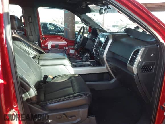 2020 Ford F-150 XL z VIN 1FTEW1E47LFC23482, wystawiony jako IAAI lot #42526426 z przebiegiem 69 456 mil mil oraz . Historia ofert i sprzedaży dostępna na DreamBid. Obrazek 5.