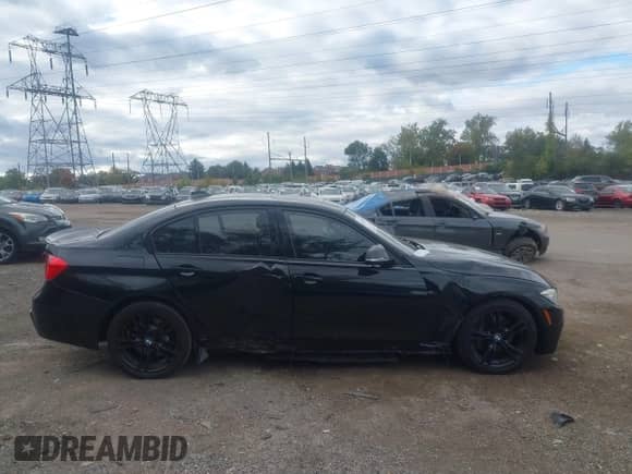 2015 BMW 3 Series 335i xDrive with VIN WBA3B9G50FNR93912, listed as a IAAI auction lot 43437499 with 71,782 mi miles and . Bid and sale history available at DreamBid. Image 13.