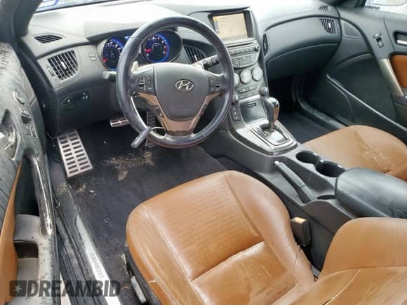 2015 Hyundai Genesis Coupe Ultimate с VIN KMHHU6KJ5FU125590, выставлен на аукционе Copart как лот 63104385 с пробегом 134 307 миль миль и Списание • Salvage title. История ставок и продаж доступна на DreamBid. Изображение 8.