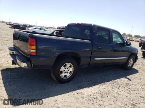 2006 GMC Sierra 1500 SLE2 with VIN 2GTEC13T461183912, listed as a Copart auction lot 57406915 with 232,672 mi miles and Salvage title. Bid and sale history available at DreamBid. Image 3.