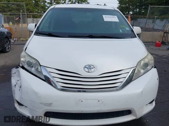 2016 Toyota Sienna LE AAS with VIN 5TDKK3DC8GS716418, listed as a IAAI auction lot 43328263 with 292,765 mi miles and . Bid and sale history available at DreamBid. Image 12.