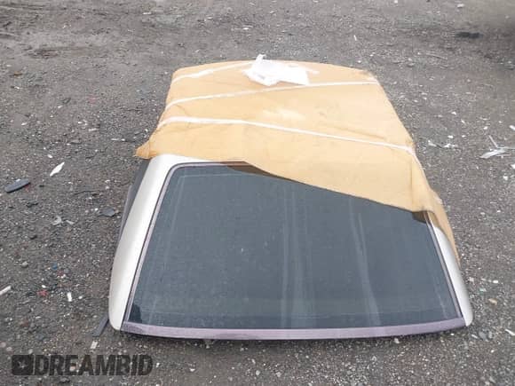 1999 Mercedes-Benz SL 500 z VIN WDBFA68F5XF172646, wystawiony jako IAAI lot #42696506 z przebiegiem 104 740 mil mil oraz . Historia ofert i sprzedaży dostępna na DreamBid. Obrazek 12.