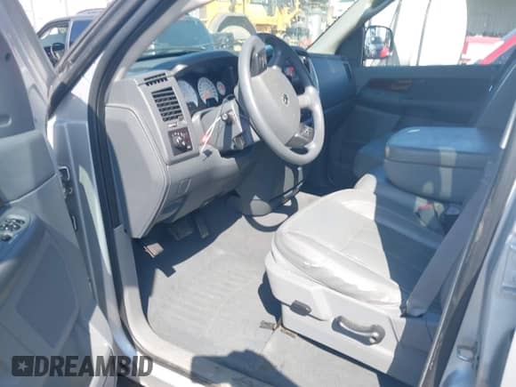 2008 Dodge 1500 SLT with VIN 1D7HU18N78S546975, listed as a IAAI auction lot 41992702 with 129,493 mi miles and . Bid and sale history available at DreamBid. Image 5.