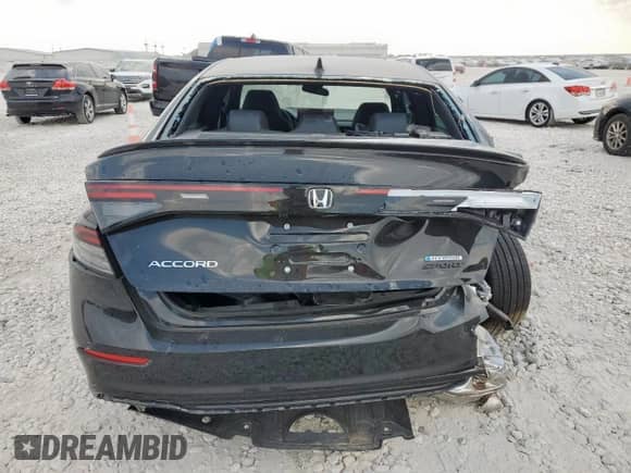 2025 Honda Accord Sport-L with VIN 1HGCY2F76SA052656, listed as a Copart auction lot 81490505 with 1,060 mi miles and Clean title. Bid and sale history available at DreamBid. Image 6.