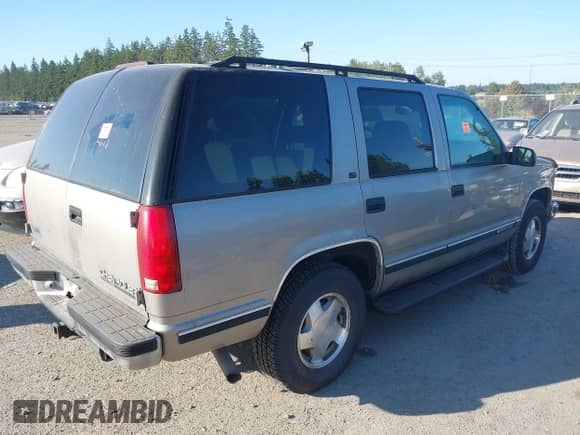 1999 Chevrolet Tahoe с VIN 1GNEK13R8XJ323790, выставлен на аукционе IAAI как лот 43210821 с пробегом 206 098 миль миль и . История ставок и продаж доступна на DreamBid. Изображение 4.